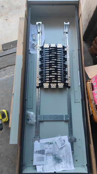PANELBOARD SIEMENS, 400 AMP, 480Y/277V, MLO, 3PH/4W, 30Sp, NEMA 3R/12 Enclosure, 62 Inch, P1E30MC400AT
