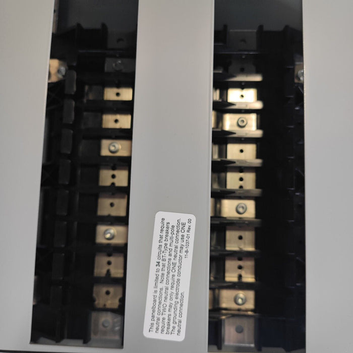 PANELBOARD SIEMENS, 250 AMP, 480/277V, MLO, 3PH/4W, 18Sp, NEMA 3R/12, 32 Inch, P1E18MC250AT