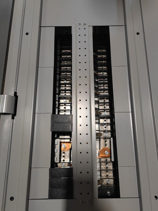 PANELBOARD SIEMENS P3, 800 AMP, 240V, MLO, 3PH/3W, 42Sp, Enclosure and Cover, 74 Inch, P3D74ML800FBS