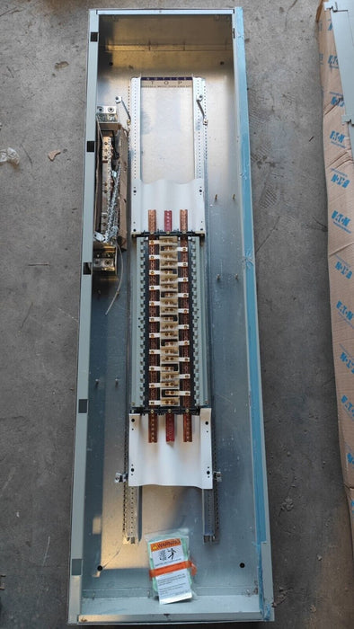 Panelboard EATON PRL1x, 600 AMP, 240V/120V, 1PH/3W, 42Sp, NEMA 1, 72 inch, PRL1X1600X42C