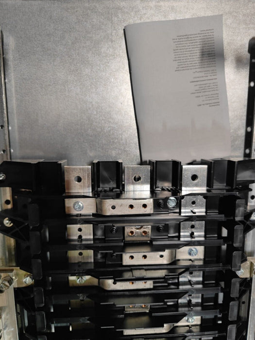 Panelboard SIEMENS, 250 AMP, 480Y/277V, 3PH/4W, 30Sp, NEMA 1 Indoor, 38 Inch, P1E30MC250AT