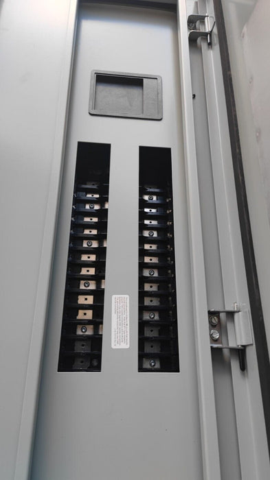 PANELBOARD SIEMENS, 400 AMP, 480Y/277V, MLO, 3PH/4W, 30Sp, NEMA 3R/12 Enclosure, 62 Inch, P1E30MC400AT