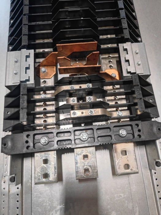 PANELBOARD SIEMENS P3, 800 AMP, 240V, MLO, 3PH/3W, 42Sp, Enclosure and Cover, 74 Inch, P3D74ML800FBS