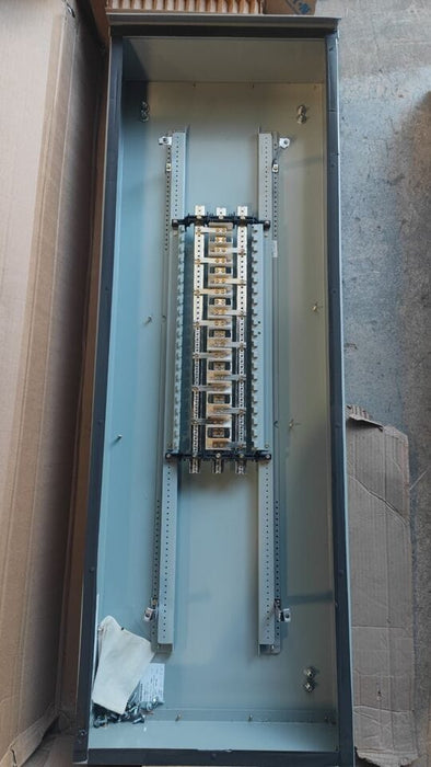 Panelboard EATON PRL1x, 225A, 208Y/120V, 3PH/4W, MLO, 42Sp, NEMA 3R, 60 inch, PRL1X3225X42A