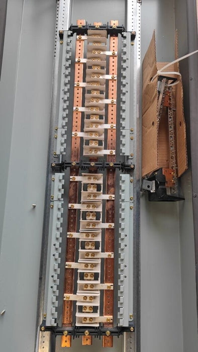 Panelboard EATON PRL1x, 225 AMP, 208Y/120V, 3PH/4W, 60Sp, NEMA 3R, 72 Inch, PRL1X3225X60C