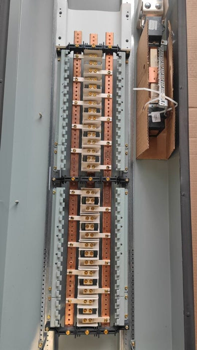 Panelboard EATON PRL1x, 400 AMP, 208Y/120V, 3PH/4W, 60Sp, NEMA 3R, 72 Inch, PRL1X3400X60CS