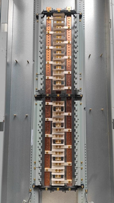 Panelboard EATON PRL1x, 225 AMP, 208Y/120V, 3PH/4W, 60Sp, NEMA 1, 60 Inch, PRL1X3225X60CS