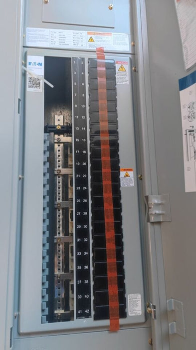 Panelboard EATON PRL1x, 225A, 208Y/120V, 3PH/4W, MLO, 42Sp, NEMA 1, 60 inch, PRL1X3225X42A