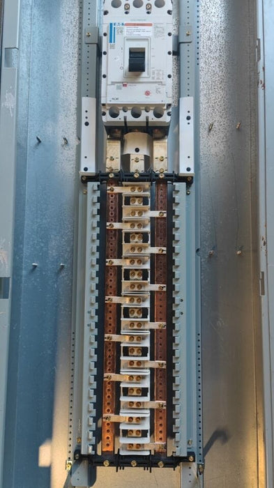 Panelboard EATON PRL1x, 400A, 208Y/120V, 3PH/4W, MLO, 42Sp, NEMA 1, 60 Inch, PRL1X3400X42C