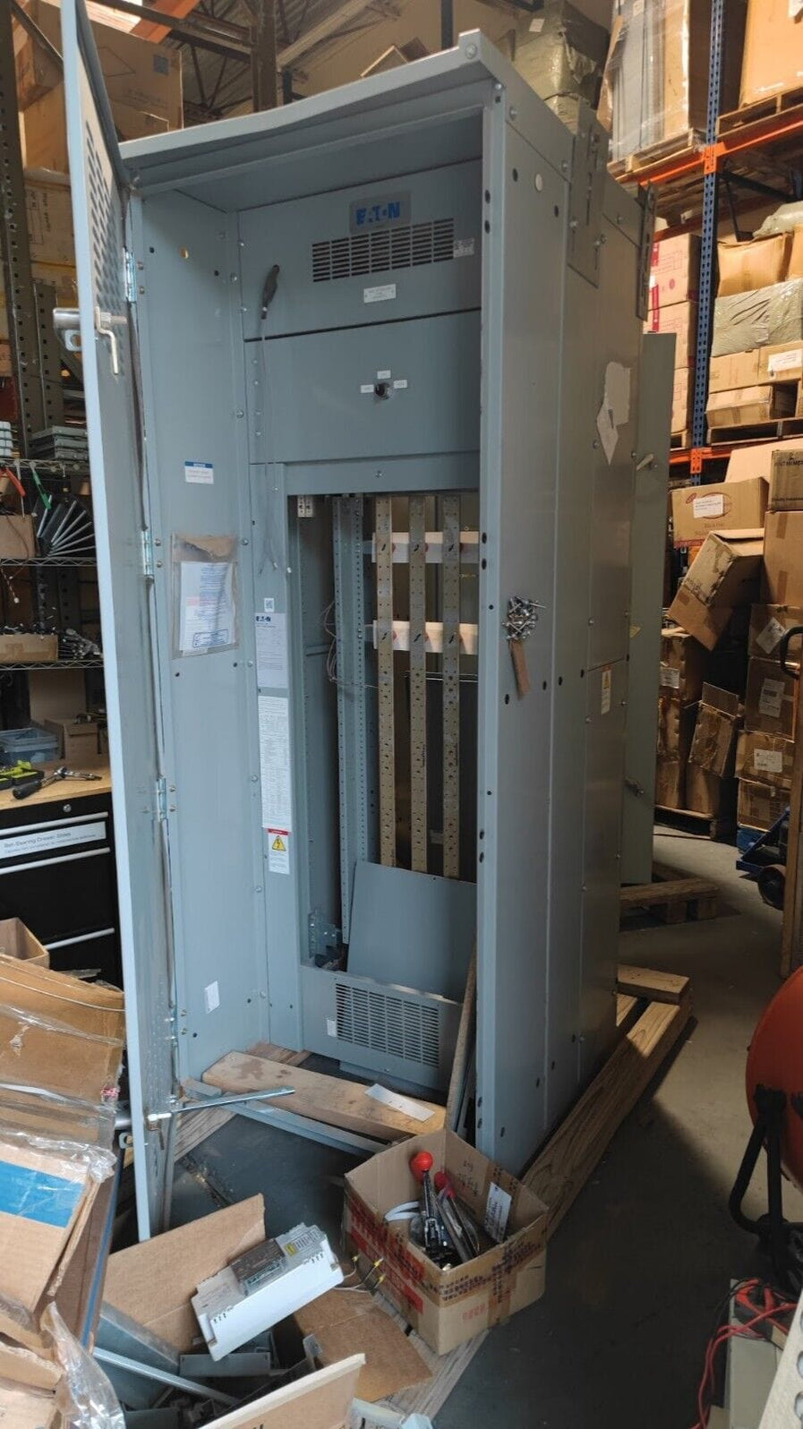 Switchboard/Panelboard EATON POWRLINE PRLC, 800 AMP, 480Y/277V, 3PH