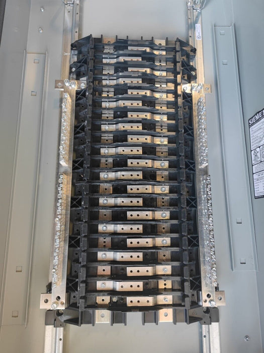 PANELBOARD SIEMENS, 250 AMP, 240V/120V, 1PH/3W, Single Phase, 42Sp, NEMA 3R, 44 Inch, P1A42MC250AT