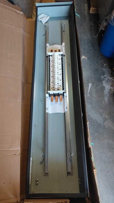 Panelboard EATON PRL2x CL, 600 AMP, 480Y/277V, 3PH/4W, 42Sp, NEMA 3R, 90 Inch, PRL2X3600X42CL