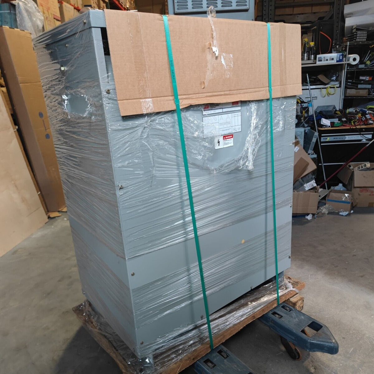 Transformateur Federal Pacific Sec 3KVA 277V - Garantie Bon Utilisé, Modèle SE271D3F