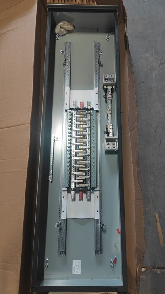 Custom Panelboard Panelboard EATON PRL1x, 400 AMP, 240V/120V, 1PH/3W, MLO, 42Sp, NEMA 3R ...