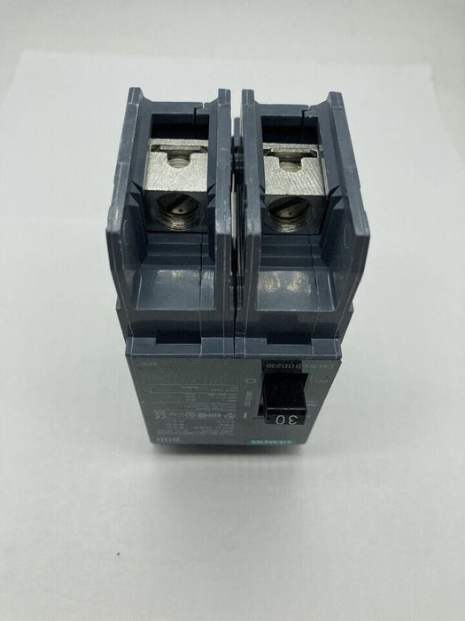 Siemens BQD230 2 Pole 30Amp 480Y 277VAC 250 VDC Type BQD Bolt On Circuit Breaker